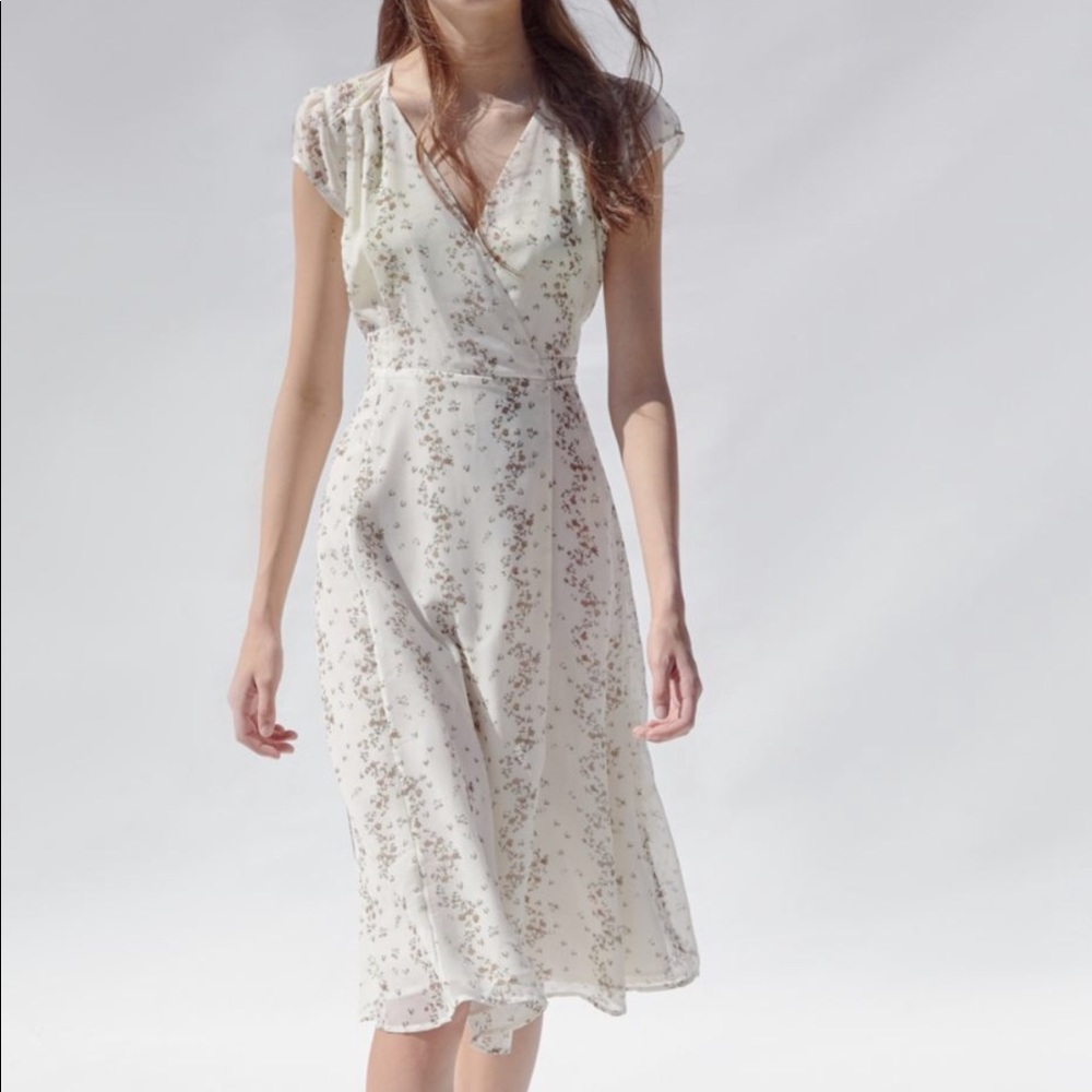 UO Jessica Cap Sleeve wrap dress